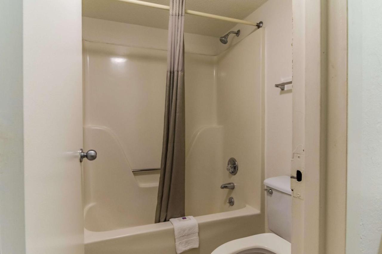 Motel 6-Raleigh, Nc - Cary Esterno foto