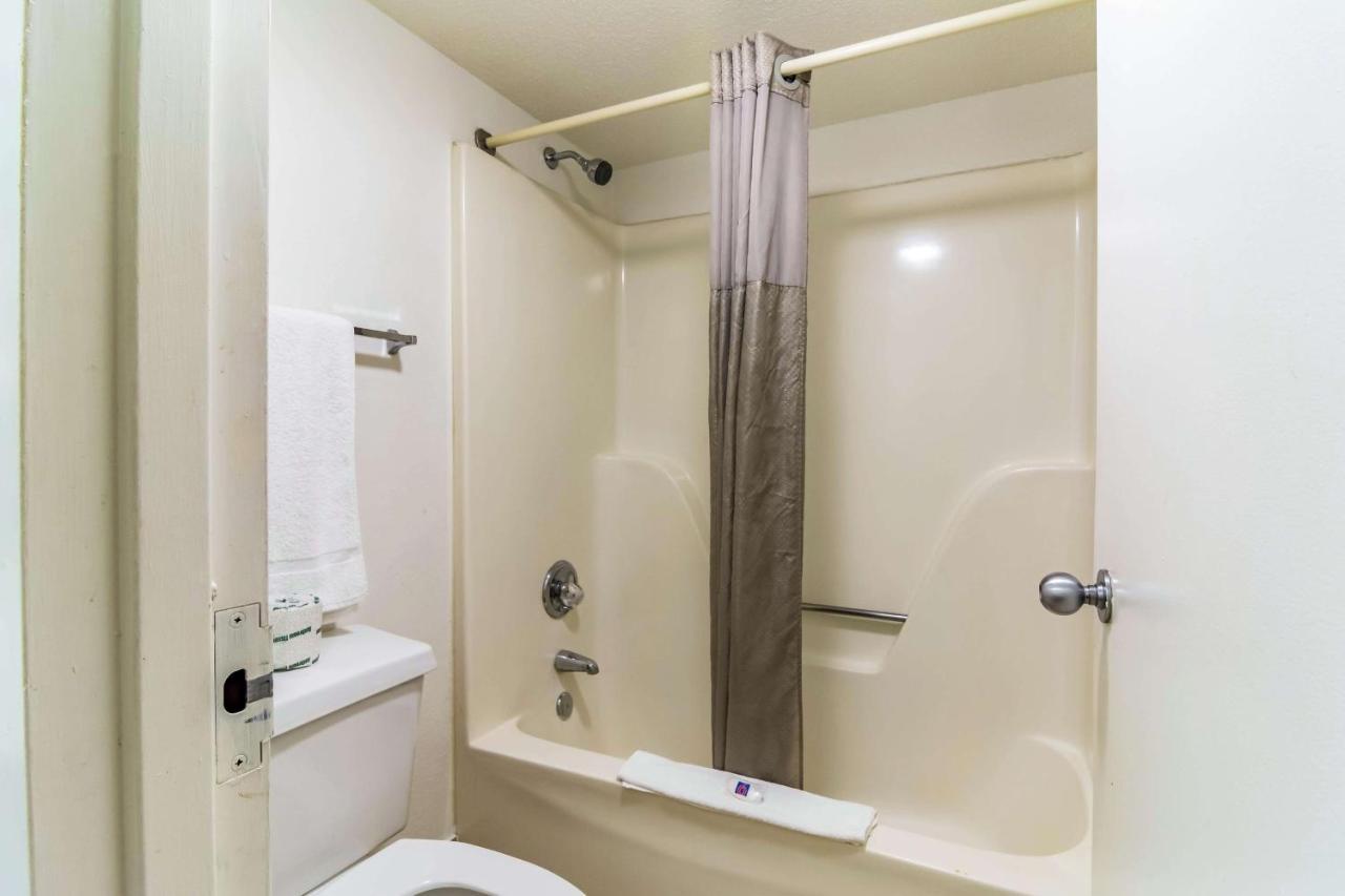 Motel 6-Raleigh, Nc - Cary Esterno foto